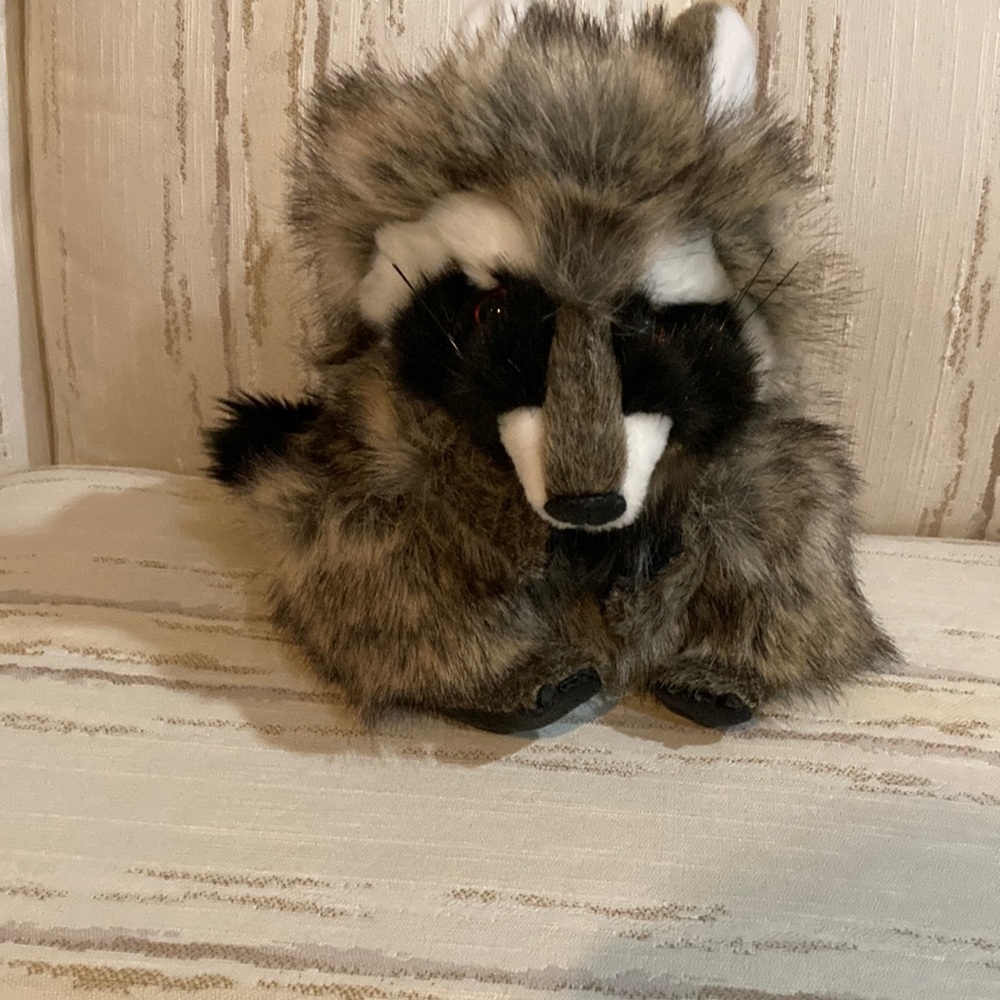 foklmanis racoon  puppet